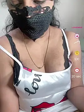 Snapshot of ArathyNambyarMallu chatting on 06-06-26, 09:47 ArathyNambyarMallu online show from 06-06-26, 09:47