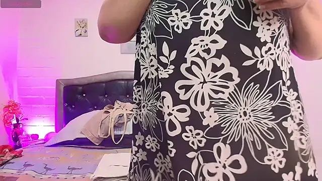 VickyBoobss online show from 07-04-26, 12:22