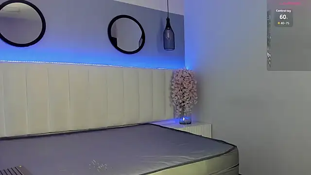 chelsea bolton  online show from 06-26-26, 12:09