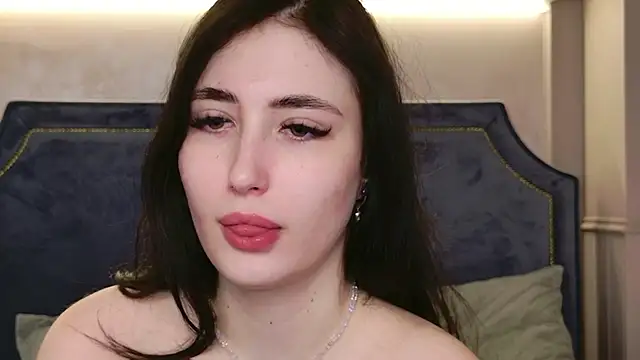 EmmaLawrens online show from 03-06-26, 10:45