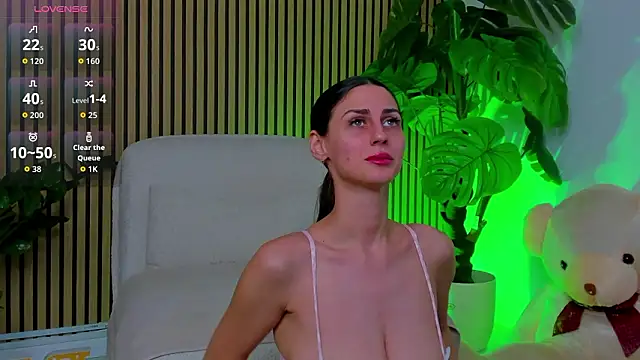 BelovedKhloee online show from 03-20-26, 03:17