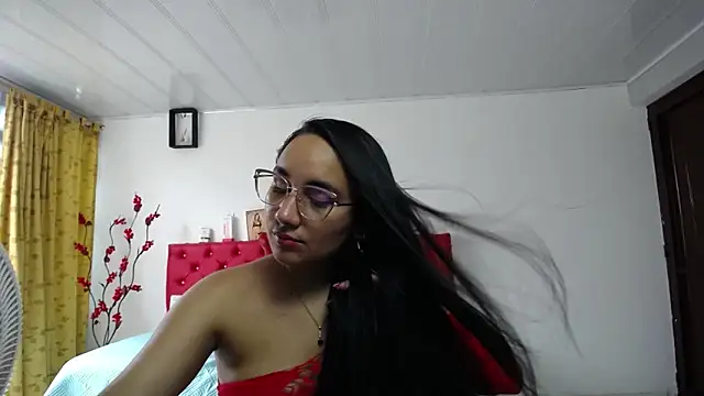 Maylin horny19 online show from 03-22-26, 07:06