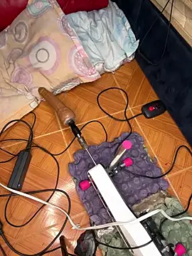 lunitasexy online show from 04-13-26, 01:44