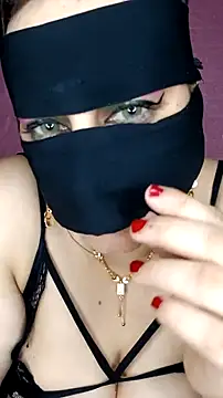 Snapshot of shosho500500 chatting on 10-11-25, 01:05 shosho500500 online show from 10-11-25, 01:05