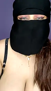 Snapshot of shosho500500 chatting on 11-02-25, 08:33 shosho500500 online show from 11-02-25, 08:33