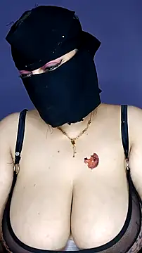 Snapshot of shosho500500 chatting on 11-09-25, 10:52 shosho500500 online show from 11-09-25, 10:52