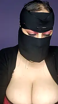 Snapshot of shosho500500 chatting on 12-22-25, 11:24 shosho500500 online show from 12-22-25, 11:24