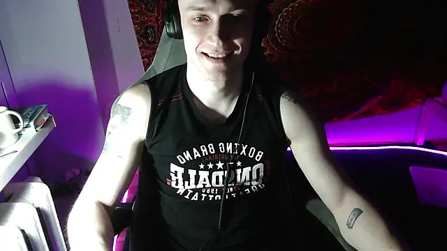 Snapshot of johnny_positive chatting on 03-15-26, 05:19 johnny positive online show from 03-15-26, 05:19