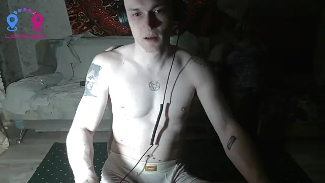 Snapshot of johnny_positive chatting on 05-15-26, 04:14 johnny positive online show from 05-15-26, 04:14