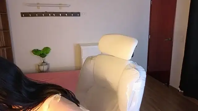 Renaxi Smith online show from 03-14-26, 07:52