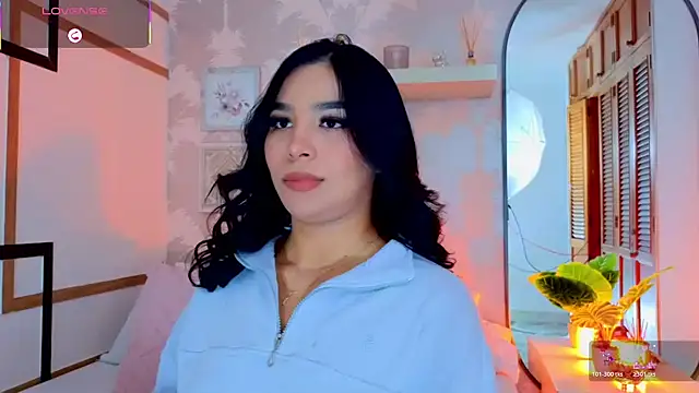 Snapshot of CharlotteGraay chatting on 07-16-26, 07:53 CharlotteGraay online show from 07-16-26, 07:53