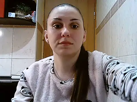 Yuliia30 online show from 04-18-26, 07:58