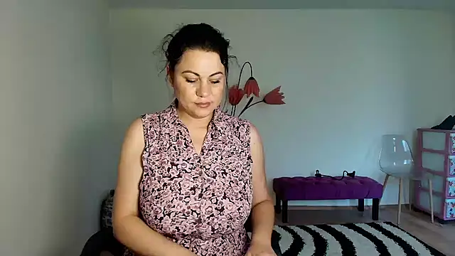 VixenVibesX online show from 06-18-26, 11:58