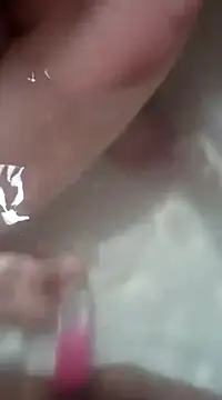 Snapshot of AQuickPhyx chatting on 02-14-25, 12:30 AQuickPhyx online show from 02-14-25, 12:30