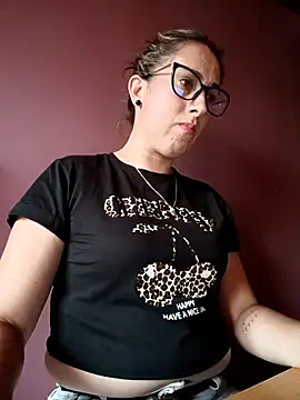 CHARLOTTE 1711 online show from 03-21-26, 09:51