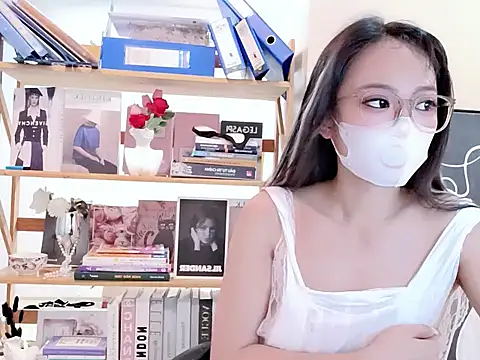 Snapshot of Lush-Office chatting on 04-12-26, 12:48 Lush-Office online show from 04-12-26, 12:48