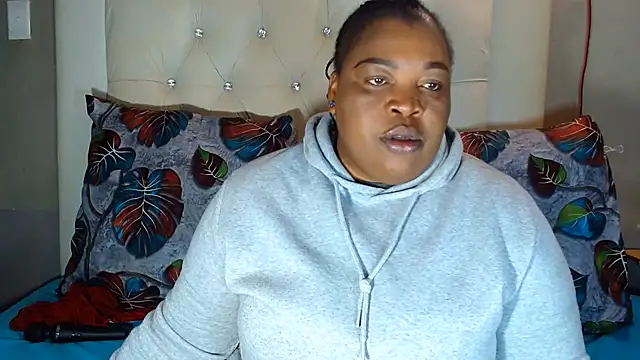 omalicha98 online show from 07-09-26, 05:44