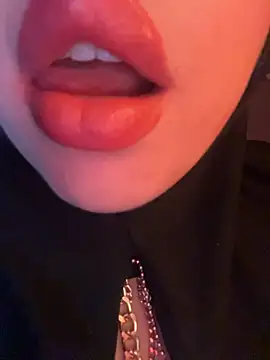 Snapshot of zahra_Jalid chatting on 05-16-26, 12:29 zahra Jalid online show from 05-16-26, 12:29