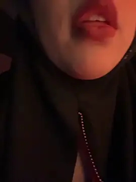 Snapshot of zahra_Jalid chatting on 05-19-26, 09:43 zahra Jalid online show from 05-19-26, 09:43