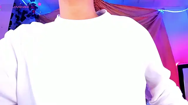 Ethan Boyy online show from 12-23-25, 03:15