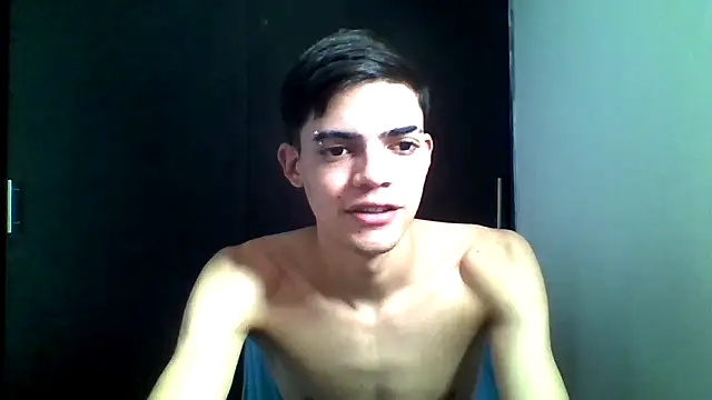 Latinos 2001 online show from 05-19-26, 03:51