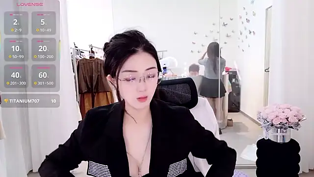 Snapshot of miaomiao-777 chatting on 04-13-26, 01:22 miaomiao-777 online show from 04-13-26, 01:22