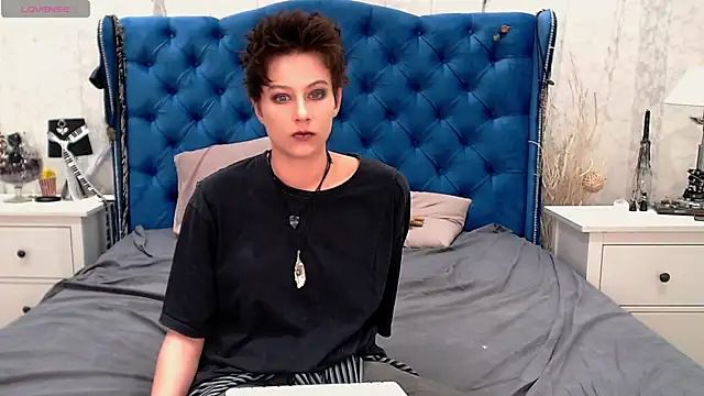via mayer  online show from 05-18-26, 08:31