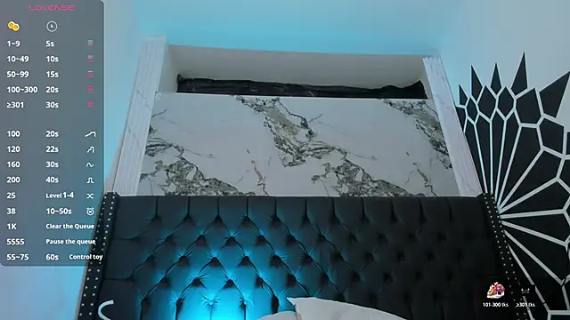 EthaanCox online show from 02-11-26, 09:09