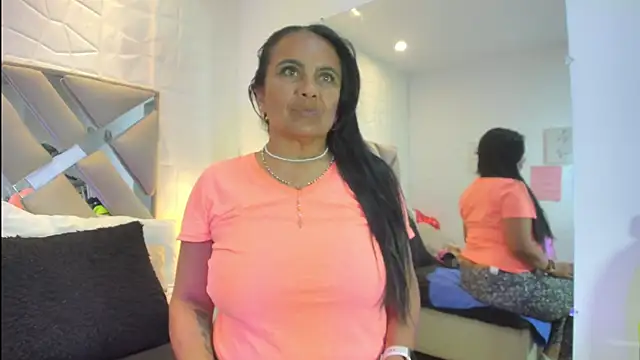 raquell moore online show from 04-16-26, 01:50