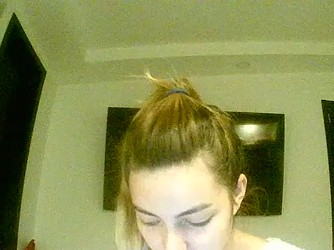 VittoriaTaylor online show from 03-22-26, 12:58