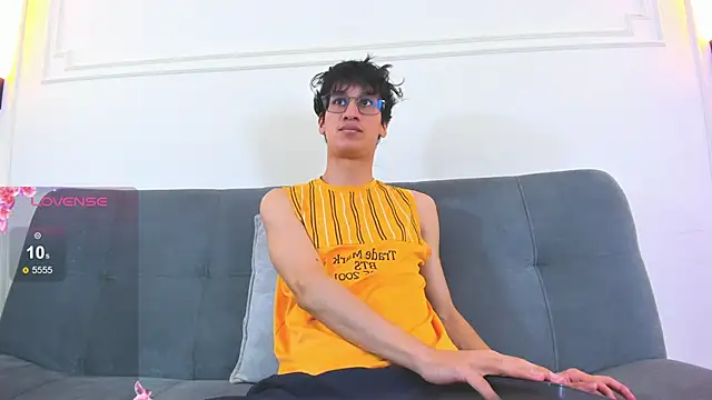 Cum hunters online show from 05-19-26, 03:13