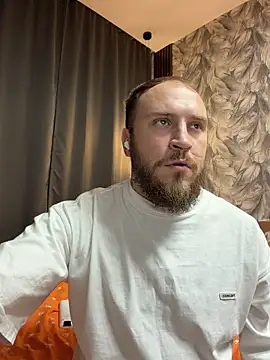 Snapshot of _XxX-XxX_ chatting on 06-26-26, 06:56 XxX-XxX online show from 06-26-26, 06:56