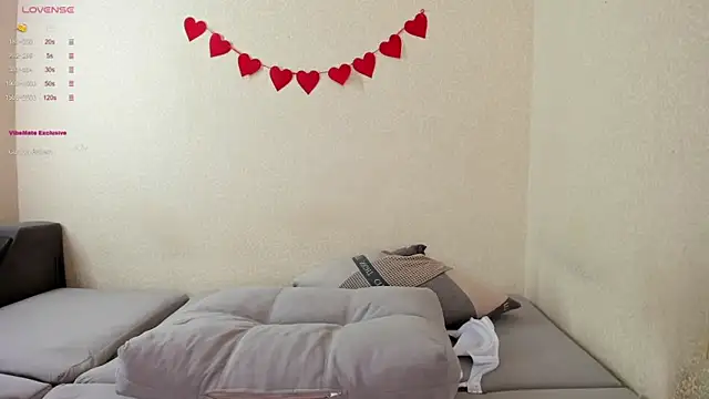 Browni Kiss online show from 03-16-26, 05:44