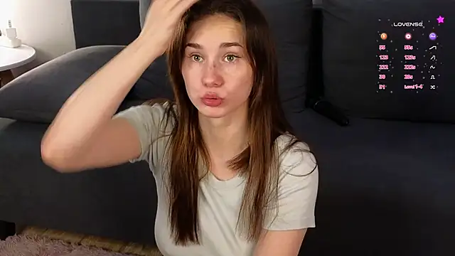 Snapshot of too_sexxxy chatting on 06-20-26, 03:48 too sexxxy online show from 06-20-26, 03:48
