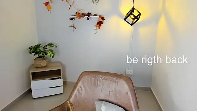 Juliane su online show from 01-27-25, 11:33