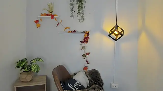 Juliane su online show from 01-29-25, 11:35