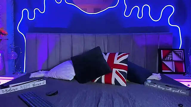 JeanneSabatier online show from 02-03-26, 07:52