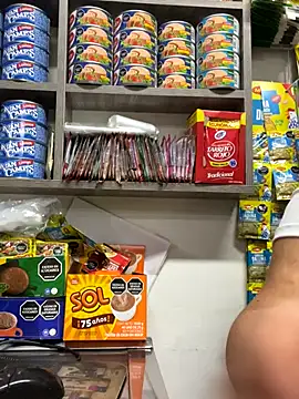 Snapshot of Miia_Jazmin chatting on 10-23-25, 11:14 Miia Jazmin online show from 10-23-25, 11:14