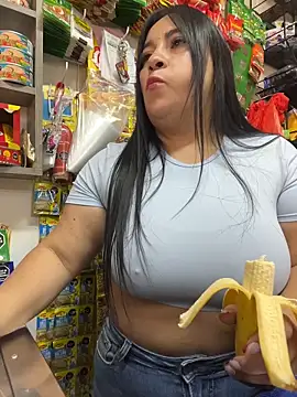 Snapshot of Miia_Jazmin chatting on 11-11-25, 04:18 Miia Jazmin online show from 11-11-25, 04:18