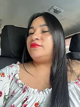 Snapshot of Miia_Jazmin chatting on 11-12-25, 04:07 Miia Jazmin online show from 11-12-25, 04:07