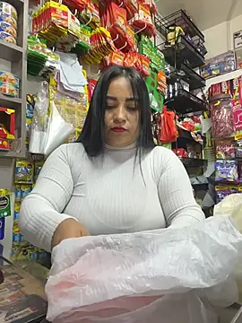 Snapshot of Miia_Jazmin chatting on 11-14-25, 09:13 Miia Jazmin online show from 11-14-25, 09:13