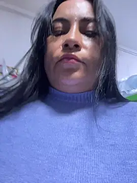 Snapshot of Miia_Jazmin chatting on 03-01-26, 01:02 Miia Jazmin online show from 03-01-26, 01:02