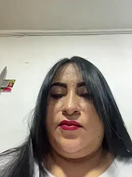 Snapshot of Miia_Jazmin chatting on 03-25-26, 01:06 Miia Jazmin online show from 03-25-26, 01:06