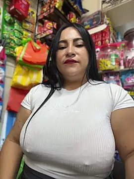 Snapshot of Miia_Jazmin chatting on 04-15-26, 03:08 Miia Jazmin online show from 04-15-26, 03:08