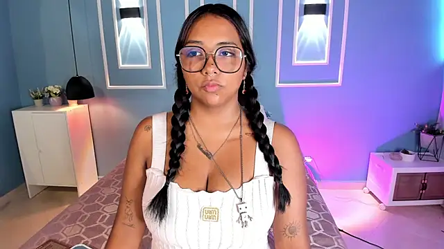 isabella zc online show from 05-27-26, 02:14