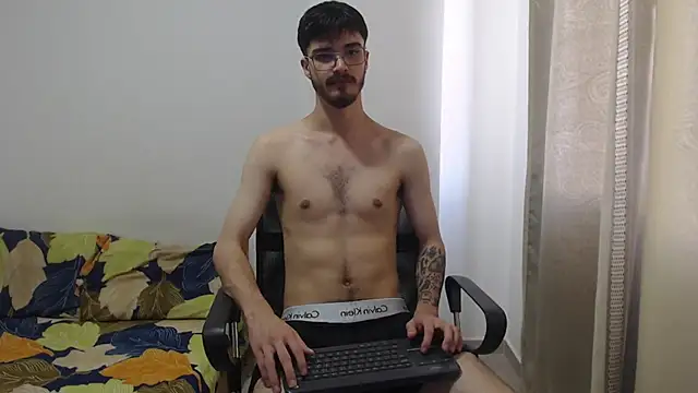 Aleex Miller online show from 12-19-25, 09:11