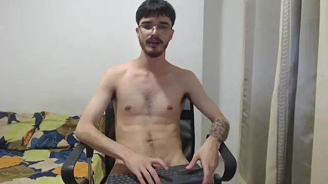 Aleex Miller online show from 12-22-25, 06:32