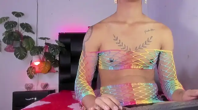 Snapshot of CarolayIndriago chatting on 03-10-25, 04:25 CarolayIndriago online show from 03-10-25, 04:25