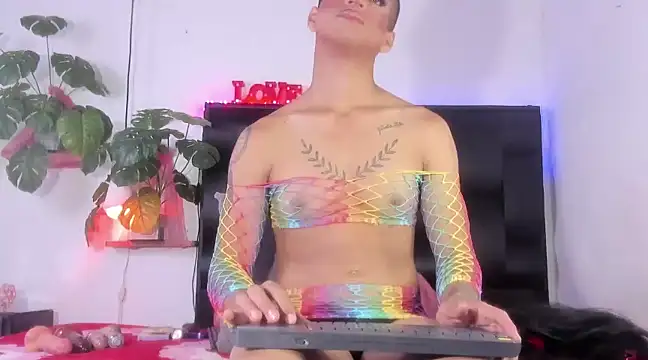 Snapshot of CarolayIndriago chatting on 03-16-25, 02:33 CarolayIndriago online show from 03-16-25, 02:33