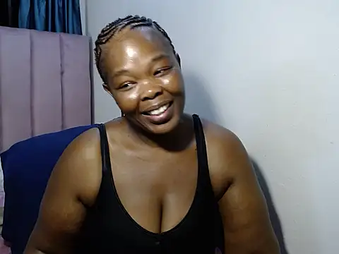 Snapshot of Hazel-nutt chatting on 03-14-25, 06:18 Hazel-nutt online show from 03-14-25, 06:18